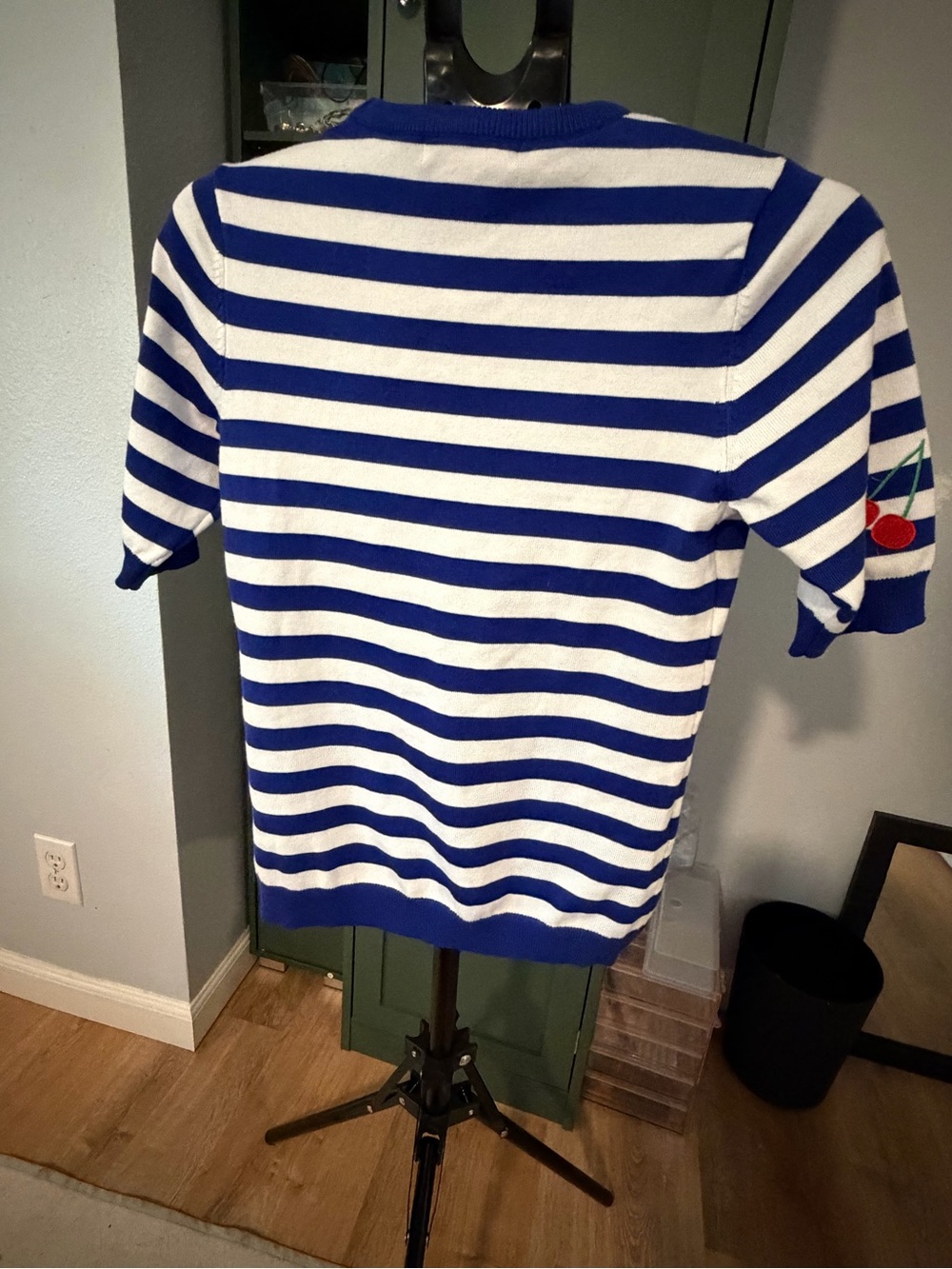 NWT Madison By Design Blue White Striped Cherry Embroidered Knit Sweater Top M - Picture 3 of 4